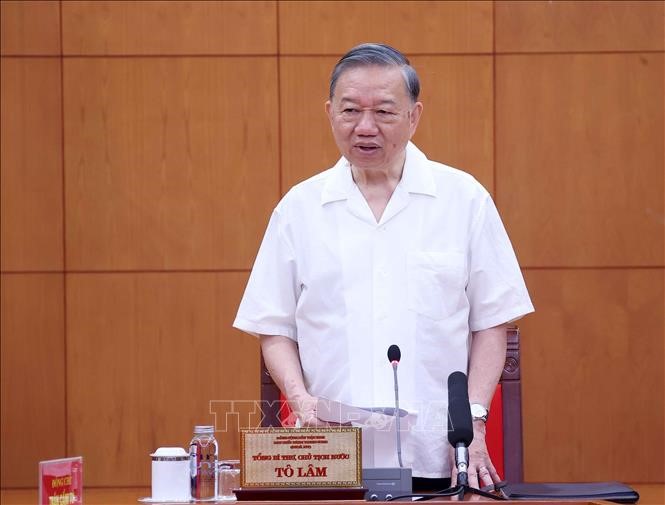 Tổng Bí thư, Chủ tịch nước Tô Lâm: Không để xã hội giàu lên về vật chất nhưng nghèo đi về văn hóa, đạo đức và các giá trị nhân văn