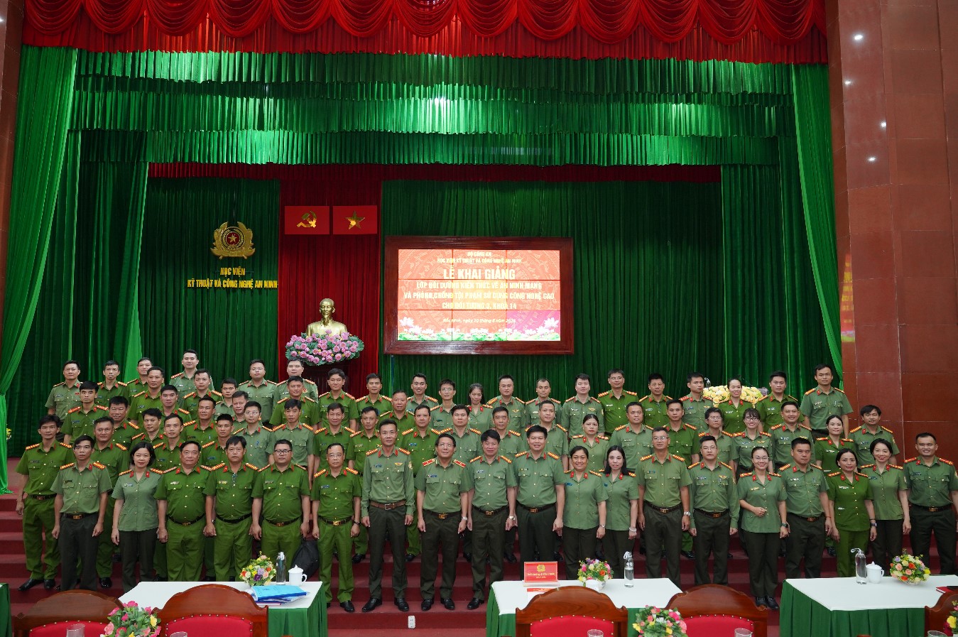 Tổ chức  Lễ khai giảng lớp Bồi dưỡng kiến thức về an ninh mạng và…