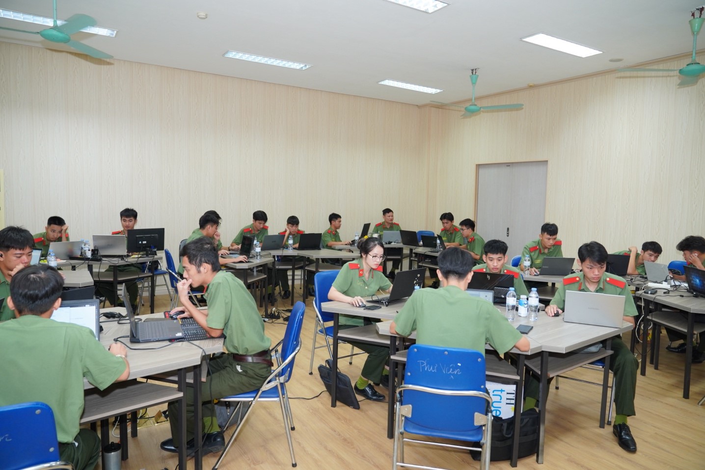 Học viện Kỹ thuật và Công nghệ an ninh tham gia cuộc thi sinh viên…